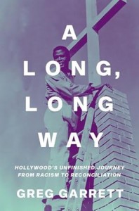 Couverture du livre A Long, Long Way - de Greg Garrett