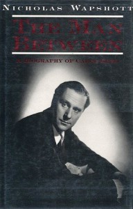 Couverture du livre The Man Between - de Nicholas Wapshott