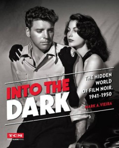 Couverture du livre Into the Dark - de Mark A. Vieira