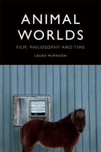 Couverture du livre Animal Worlds - de Laura McMahon
