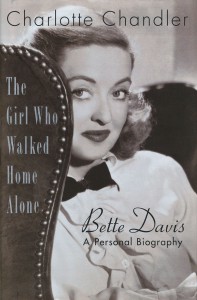 Couverture du livre The Girl Who Walked Home Alone - de Charlotte Chandler