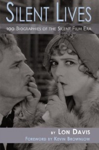 Couverture du livre Silent Lives - de Lon Davis